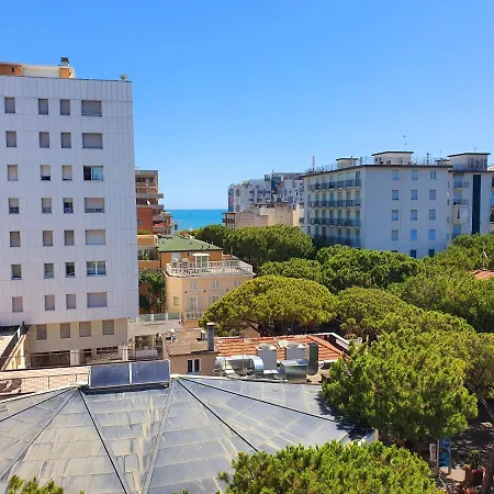 Vista Mare In Viale Ceccarini Angolo Dante Διαμέρισμα Ριτσιόνε